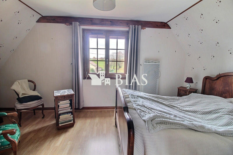 Maison traditionnelle - 105 m² - 4 pièces