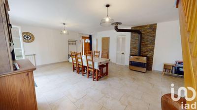 Maison - 94 m² - 5 pièces