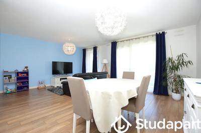 Appartement - 81 m² - 3 pièces