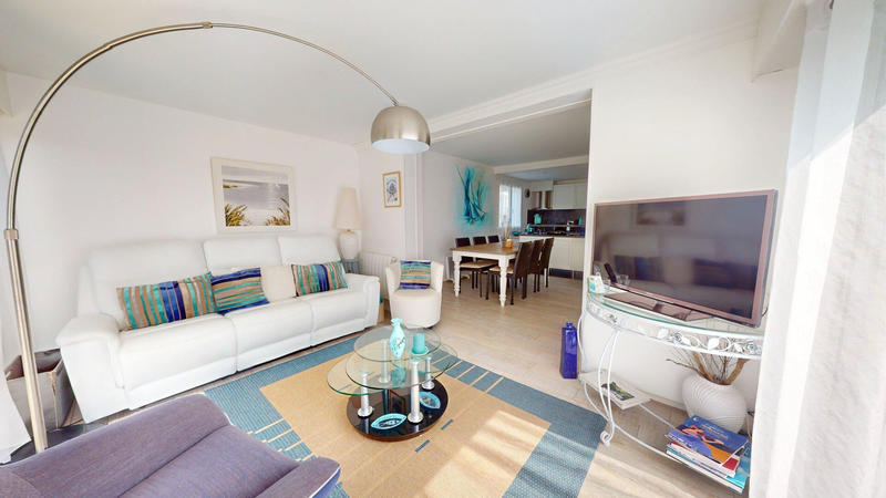 Maison - 144 m² - 7 pièces