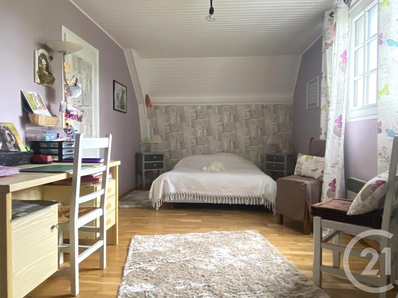 Maison - 191 m² - 7 pièces