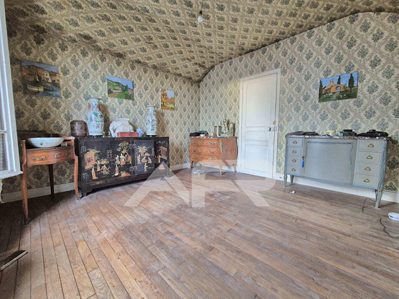 Maison - 98 m² - 5 pièces