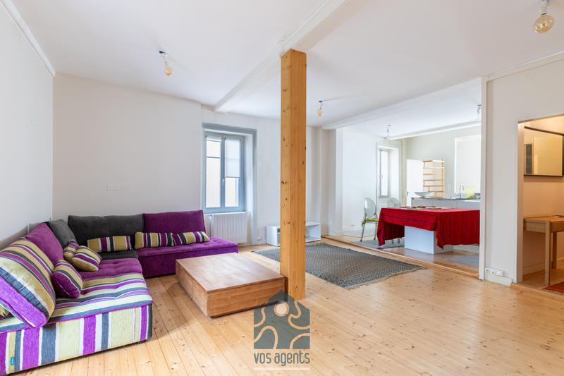 Maison - 280 m² - 8 pièces