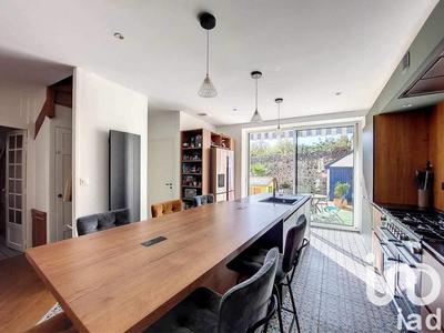 Maison de ville - 172 m² - 8 pièces