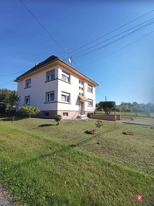 Maison - 260 m² - 7 pièces