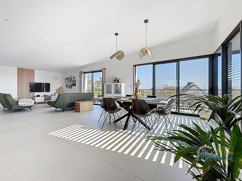 Maison - 164 m² - 7 pièces