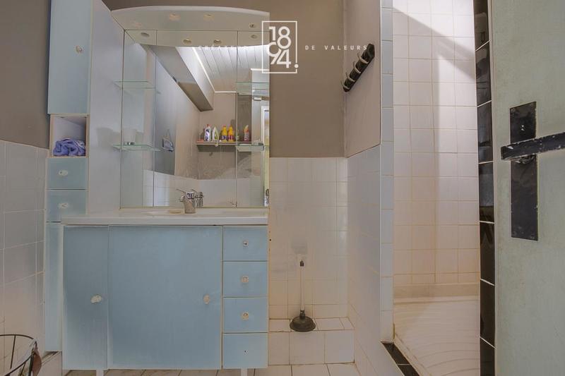 Loft - 53 m² - 2 pièces