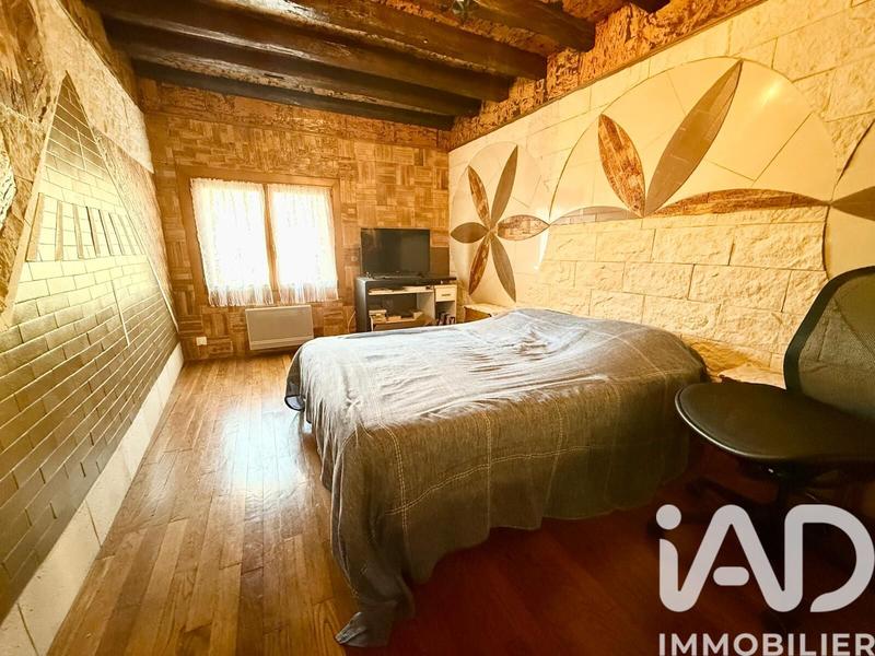 Maison - 227 m² - 9 pièces