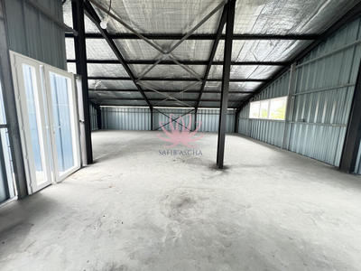 Local commercial - 150 m² - 1 pièce