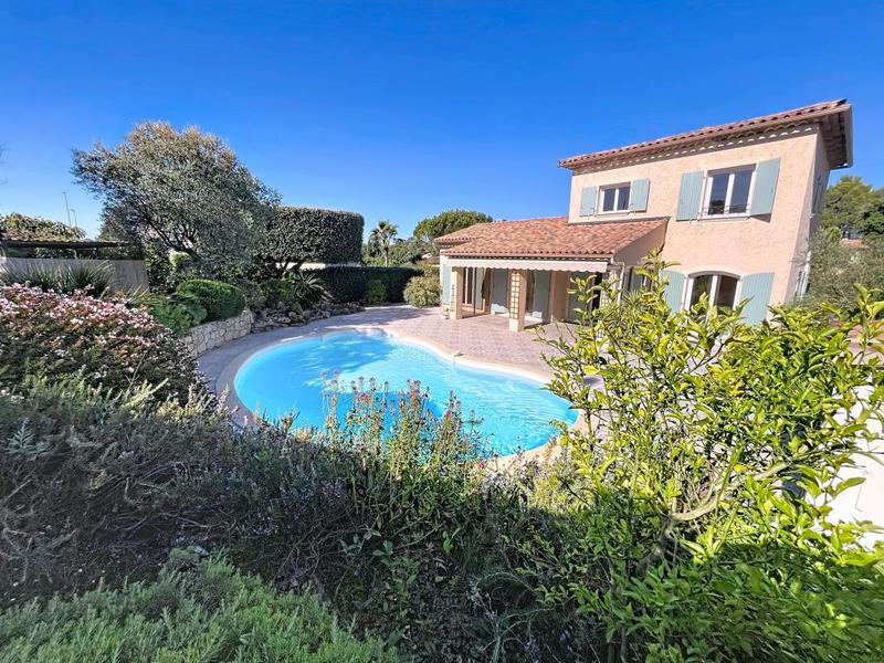 Maison - 128 m² - 5 pièces