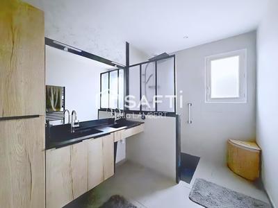 Maison - 97 m² - 4 pièces