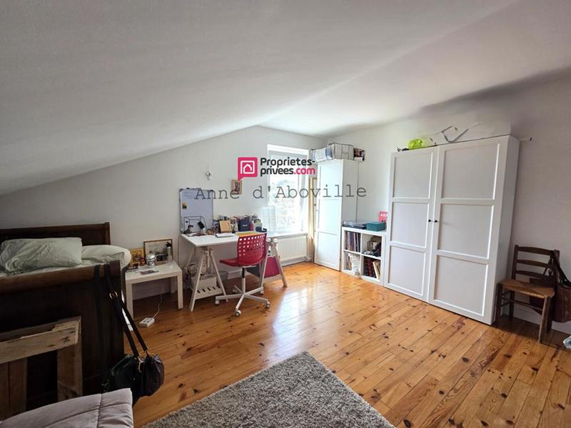 Maison - 169 m² - 8 pièces