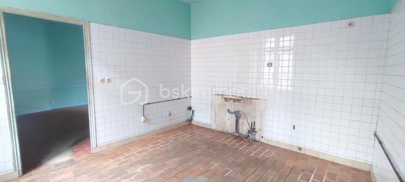 Maison - 285 m² - 11 pièces