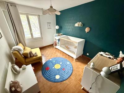 Appartement - 96 m² - 4 pièces