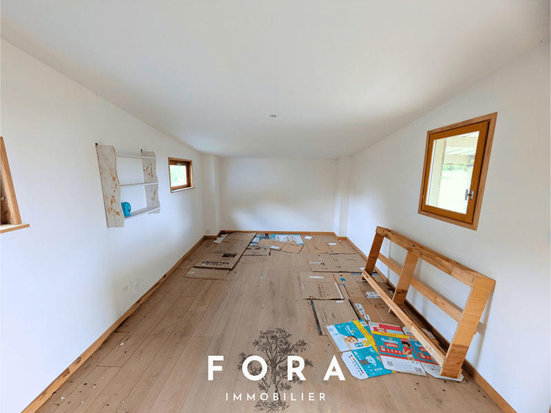 Maison - 104 m² - 5 pièces