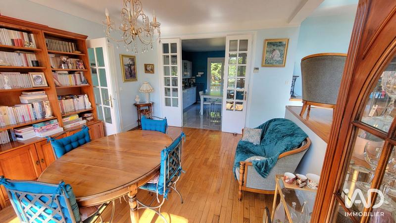 Maison - 137 m² - 6 pièces