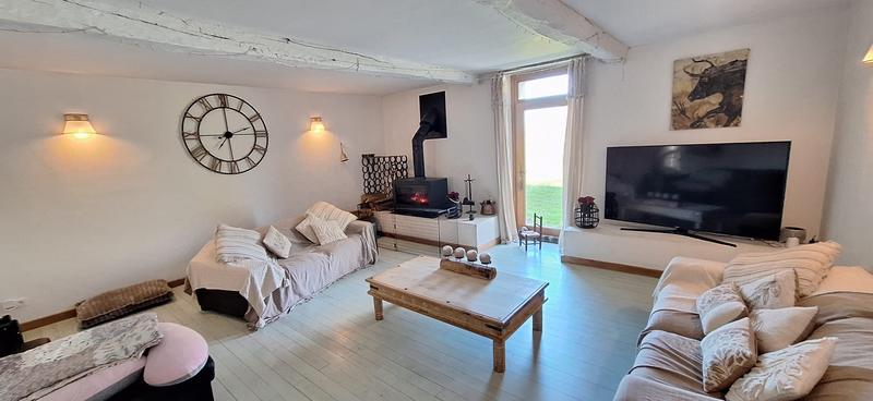 Maison - 270 m² - 8 pièces