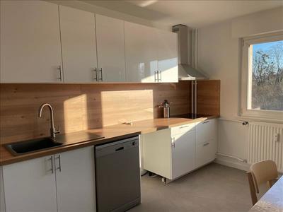 Appartement - 80 m² - 3 pièces