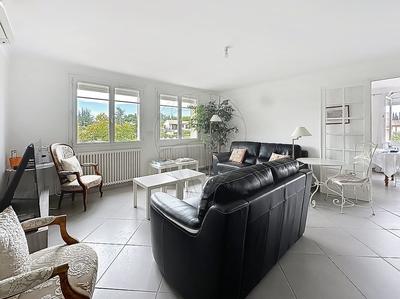 Maison - 144 m² - 7 pièces