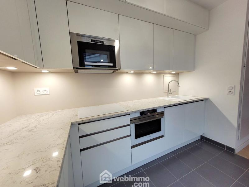 Appartement - 82 m² - 4 pièces