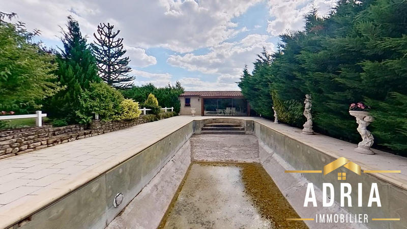 Villa - 195 m² - 6 pièces