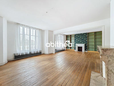 Appartement - 126 m² - 6 pièces