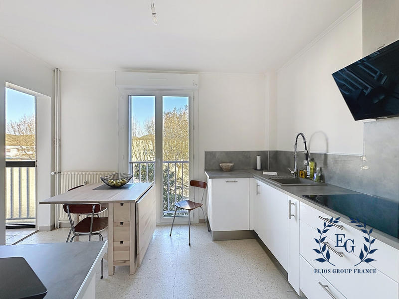 Appartement - 87 m² - 5 pièces