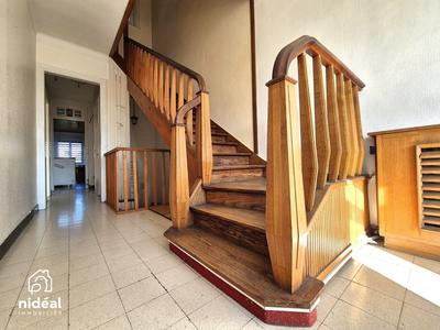 Maison - 140 m² - 5 pièces