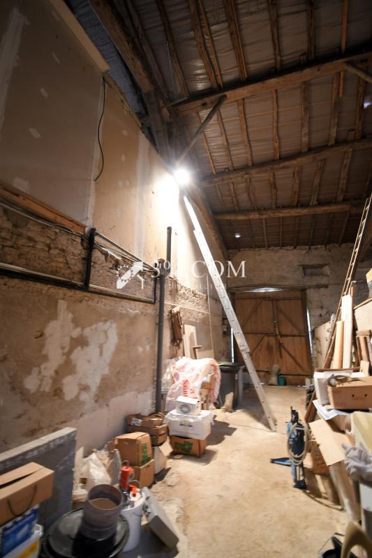 Propriété - 280 m² - 9 pièces