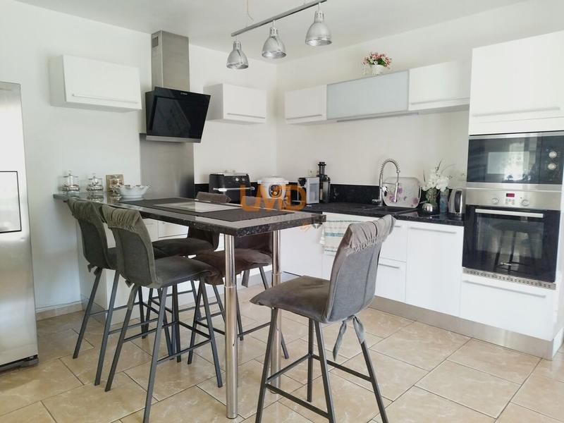 Maison - 140 m² - 5 pièces