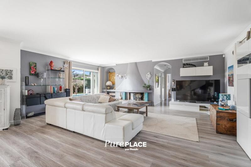 Maison - 182 m² - 7 pièces