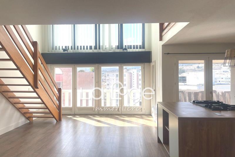 Appartement - 108 m² - 5 pièces