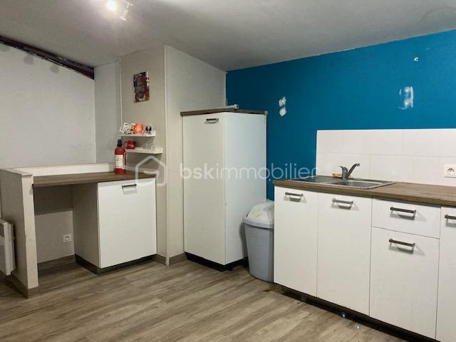 Local commercial - 133 m² - 7 pièces