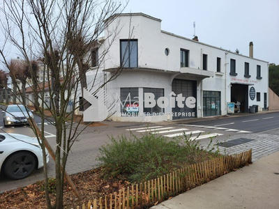 Local d'activités - 300 m²