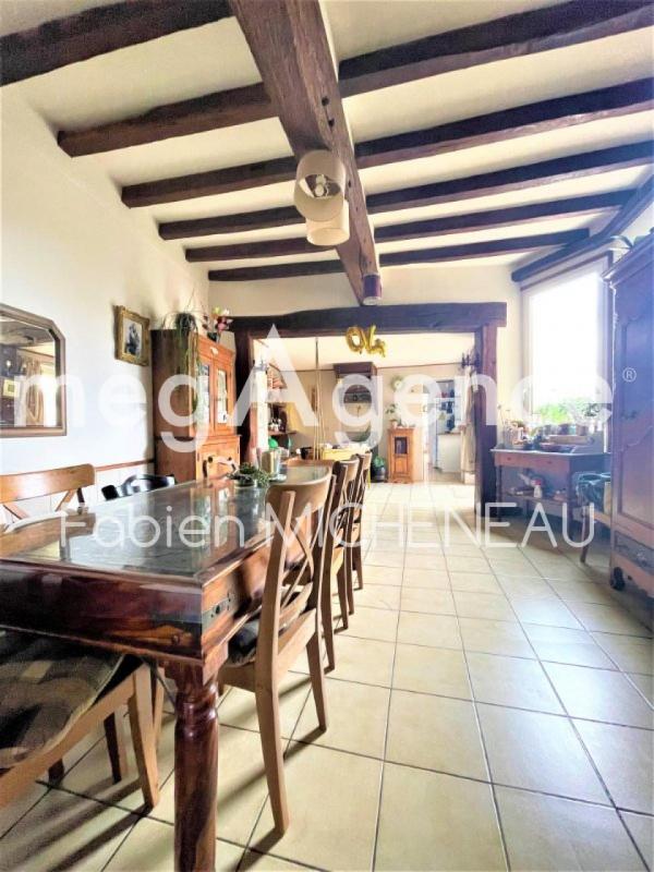 Maison - 240 m² - 10 pièces