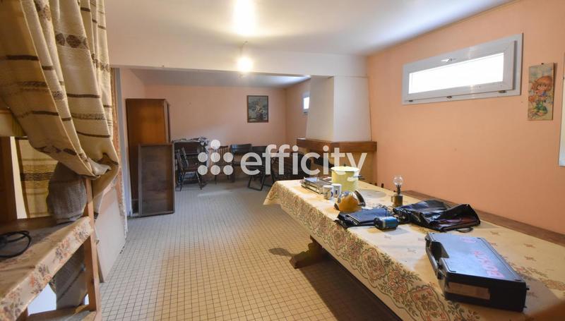 Maison - 150 m² - 7 pièces