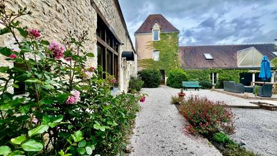 Maison - 202 m² - 12 pièces