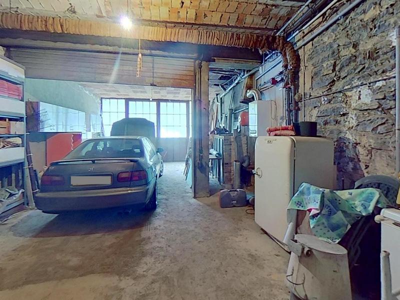 Maison traditionnelle - 143 m² - 8 pièces