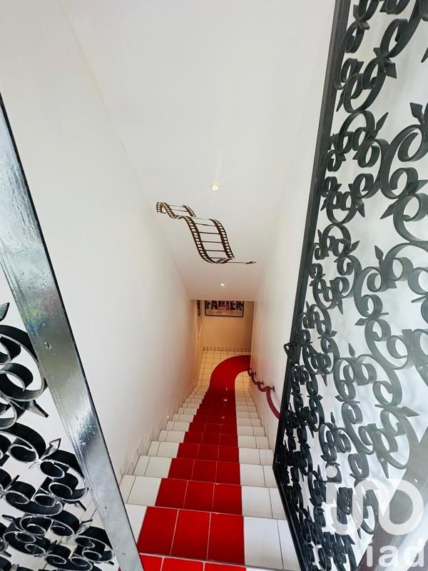 Maison - 180 m² - 6 pièces