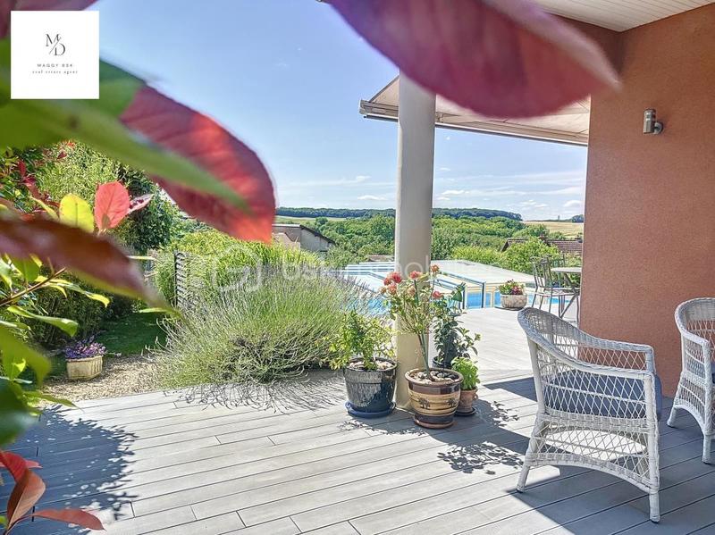 Maison d'architecte - 178 m² - 8 pièces