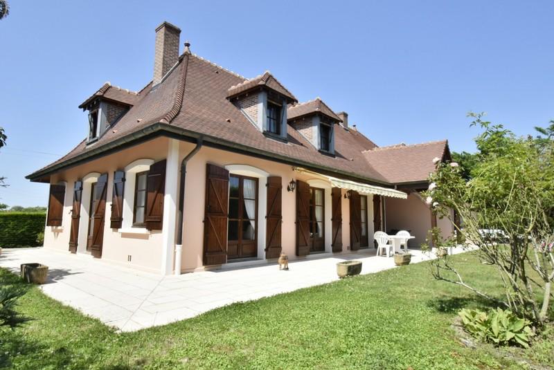 Maison - 170 m² - 6 pièces