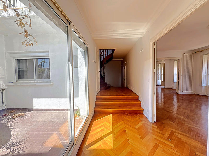 Appartement - 173 m² - 6 pièces