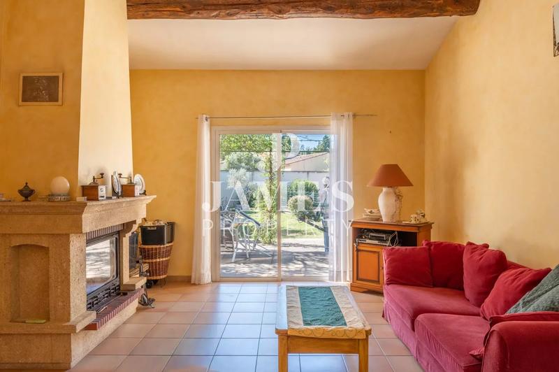 Maison - 255 m² - 3 pièces