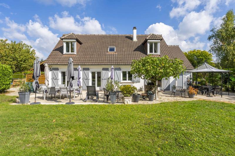 Maison - 135 m² - 7 pièces