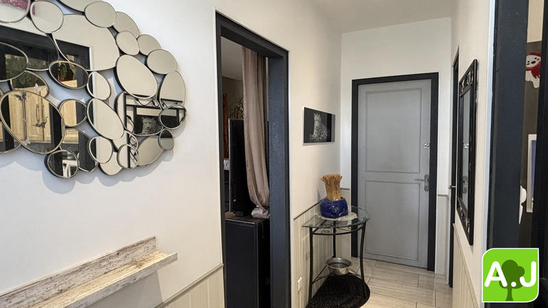 Maison - 77 m² - 4 pièces