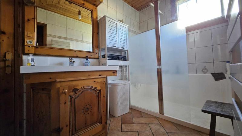 Maison - 255 m² - 8 pièces