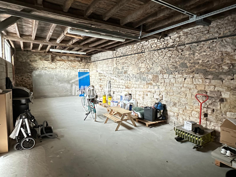 Maison - 163 m² - 9 pièces