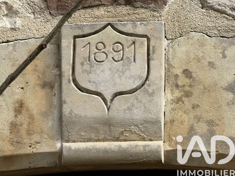 Maison - 300 m² - 10 pièces