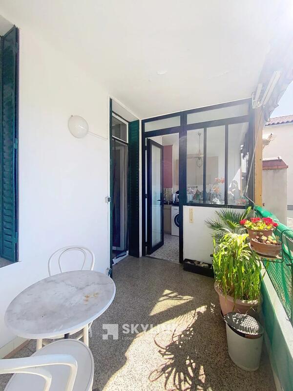 Appartement - 85 m² - 3 pièces