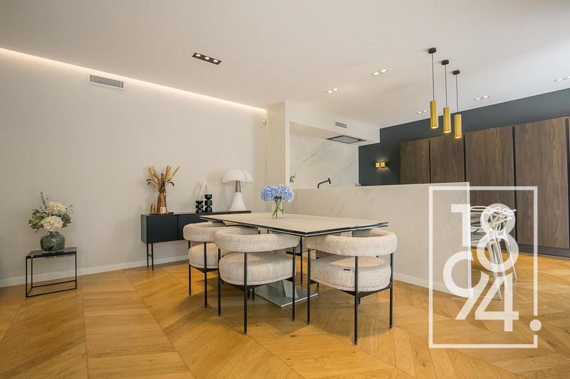 Appartement - 142 m² - 5 pièces